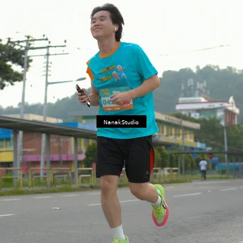 Runner Photo 8310600