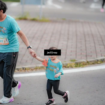 Runner Photo 8310628