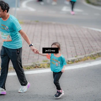 Runner Photo 8310632