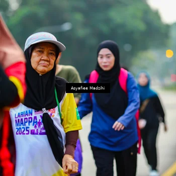Runner Photo 8310636