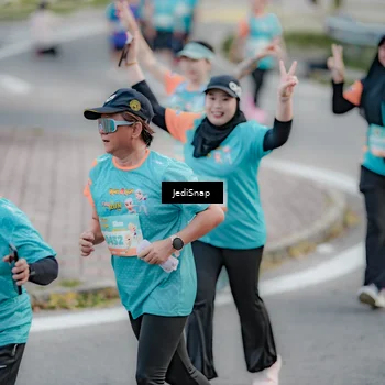 Runner Photo 8310639