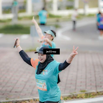 Runner Photo 8310664