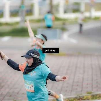 Runner Photo 8310679