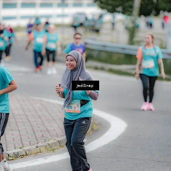 Runner Photo 8310708