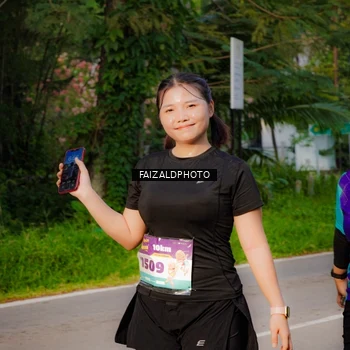 Runner Photo 8310713