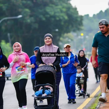 Runner Photo 8310722