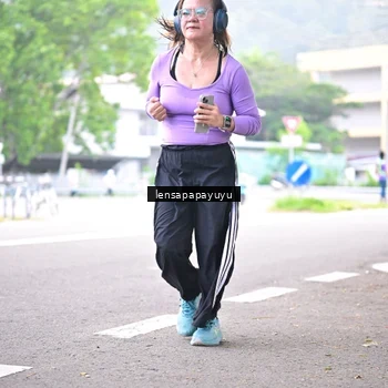 Runner Photo 8310748