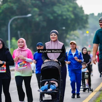 Runner Photo 8310763