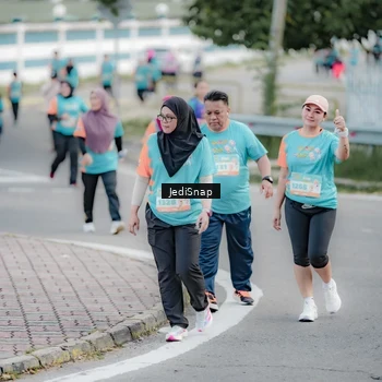 Runner Photo 8310780