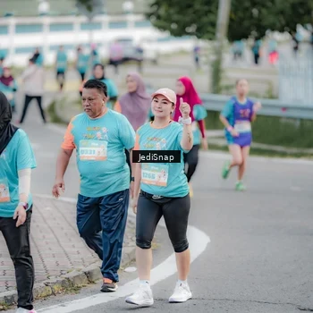 Runner Photo 8310799