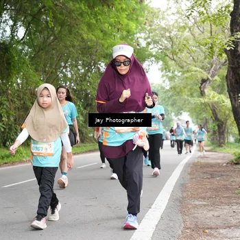 Runner Photo 8310801