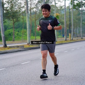 Runner Photo 8310810