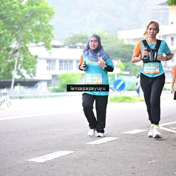 Runner Photo 8310829