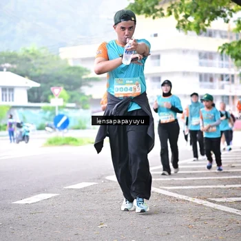 Runner Photo 8310860