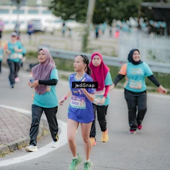 Runner Photo 8310872