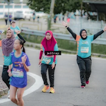 Runner Photo 8310881