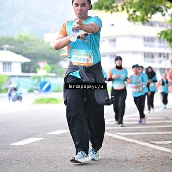 Runner Photo 8310886