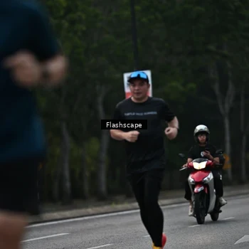 Runner Photo 8310892