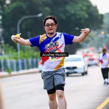 Runner Photo 8310894