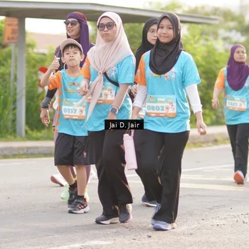 Runner Photo 8310902