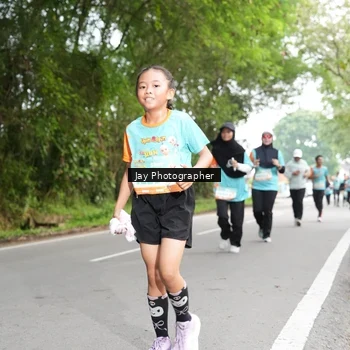 Runner Photo 8310917