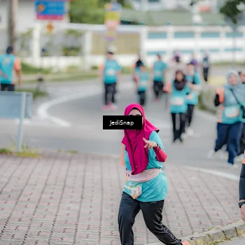 Runner Photo 8310950