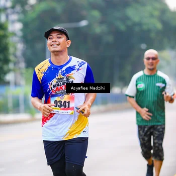Runner Photo 8311004