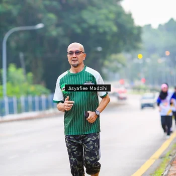 Runner Photo 8311015