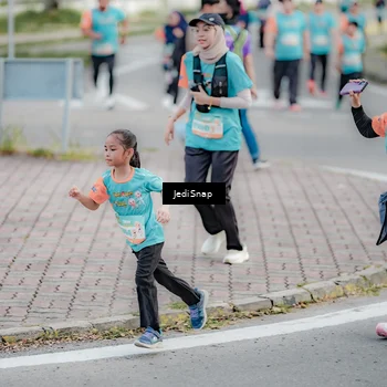 Runner Photo 8311021