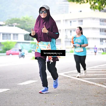Runner Photo 8311066