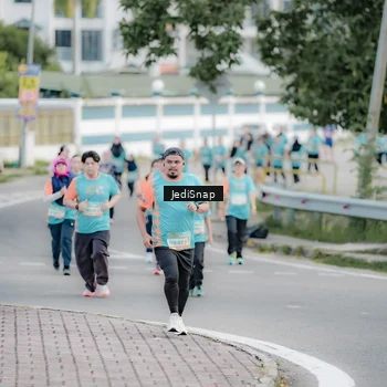 Runner Photo 8311068