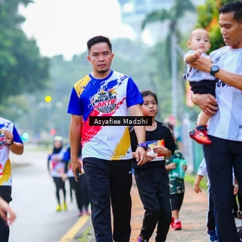 Runner Photo 8311072