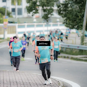Runner Photo 8311081