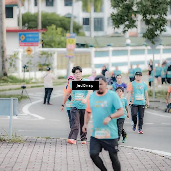 Runner Photo 8311101