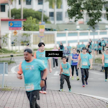 Runner Photo 8311105