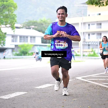 Runner Photo 8311115