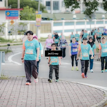 Runner Photo 8311133