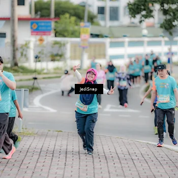 Runner Photo 8311158