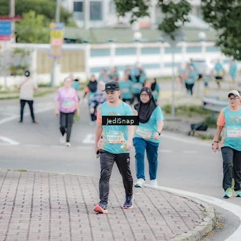 Runner Photo 8311172