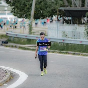 Runner Photo 8311207