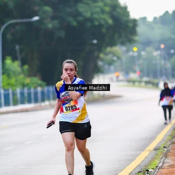 Runner Photo 8311210