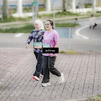 Runner Photo 8311233