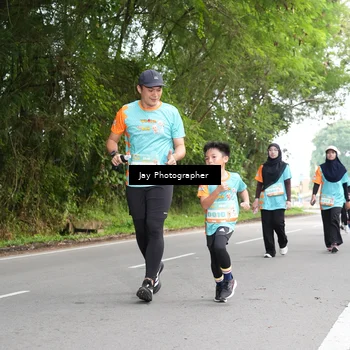 Runner Photo 8311242