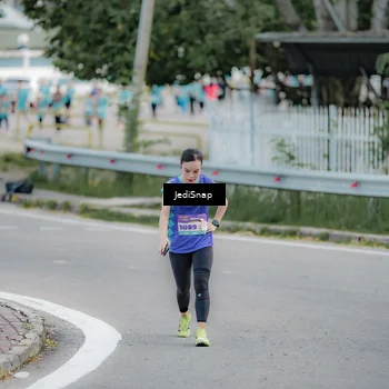 Runner Photo 8311277