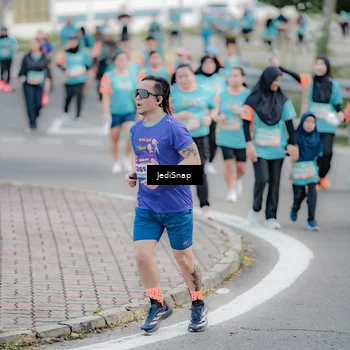 Runner Photo 8311321