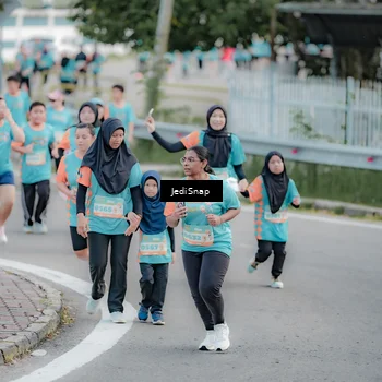Runner Photo 8311338