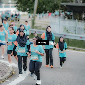 Runner Photo 8311346