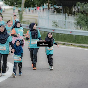 Runner Photo 8311354