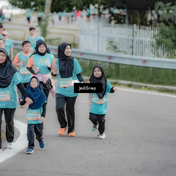 Runner Photo 8311356