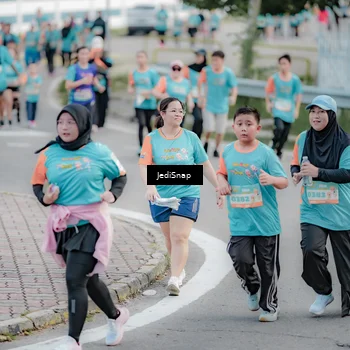 Runner Photo 8311431